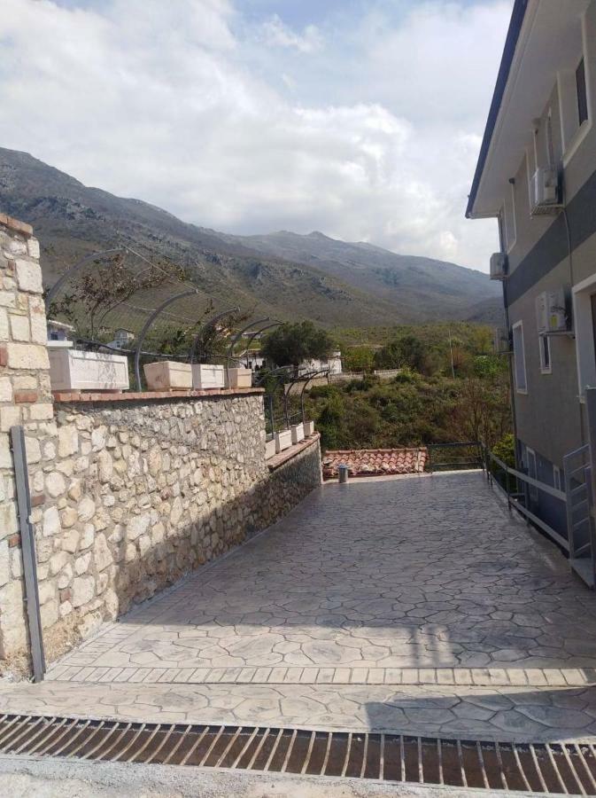 Vila Elida Tragjas Luaran gambar