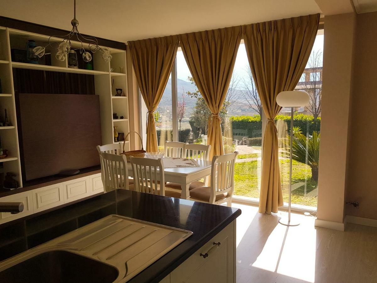 Vila Elida Tragjas Luaran gambar